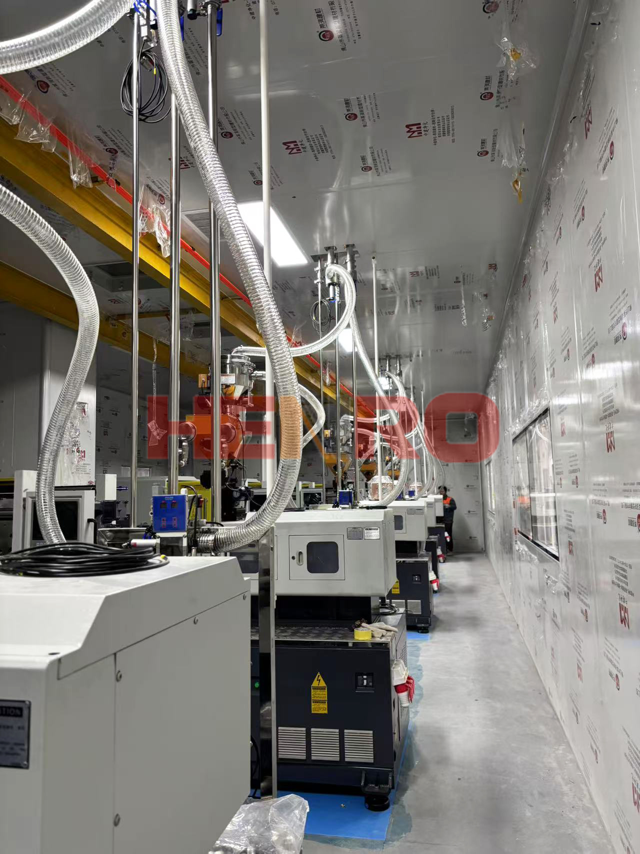 塑料全自動(dòng)集中供料系統(tǒng)原理